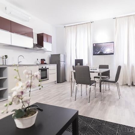 Hemeras Boutique Homes - City Center Design Flats Milano Eksteriør bilde